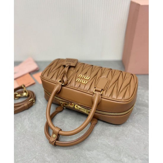 Replica Borsa Miu Miu Arcadie Matelasse Nappa Caffè