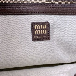 Replica Borsa a tracolla Miumiu Adventure Nappa 5BC181 Caffè Imitazioni Replica Borsa a tracolla Miumiu Adventure Nappa 5BC181 Caffè