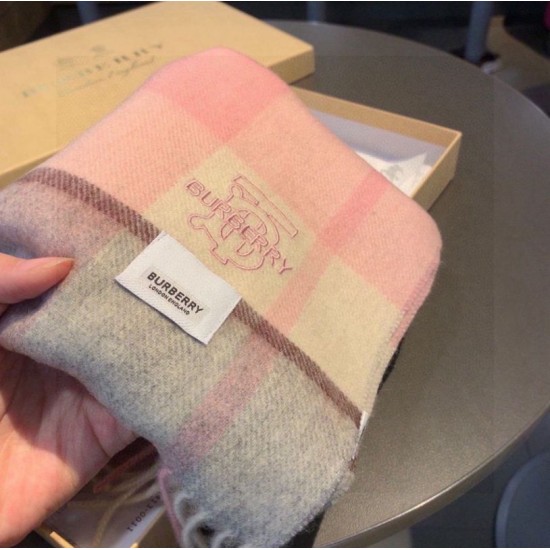 Replica Sciarpa Burberry Check Classical cashmere rosa 30 x 168 Imitazioni Replica Sciarpa Burberry Check Classical cashmere rosa 30 x 168