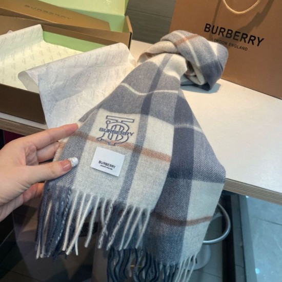 Replica Alta gamma Sciarpa Burberry Check Classical cashmere grigio/blu 30 x 168 Imitazioni Replica Alta gamma Sciarpa Burberry Check Classical cashmere grigio/blu 30 x 168