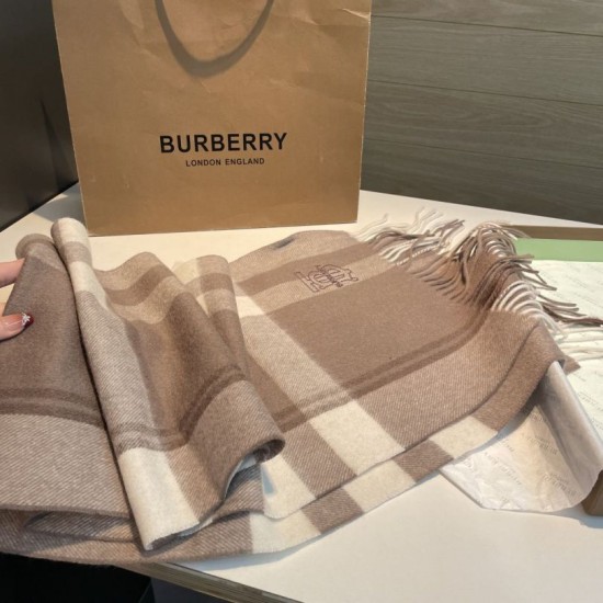 Replica Dettagli perfetti Sciarpa Burberry Check Classical cashmere 30 x 200 Beige Imitazioni Replica Dettagli perfetti Sciarpa Burberry Check Classical cashmere 30 x 200 Beige