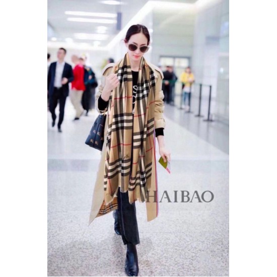 Replica Dettagli perfetti Sciarpa cashmere Burberry Check Beige con bordi sfrangiati 70 x 200 Imitazioni Replica Dettagli perfetti Sciarpa cashmere Burberry Check Beige con bordi sfrangiati 70 x 200