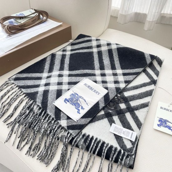 Replica Sciarpa in cashmere con motivo check Burberry e orlo con nappe Nero/bianca 30 x 168 Imitazioni Replica Sciarpa in cashmere con motivo check Burberry e orlo con nappe Nero/bianca 30 x 168