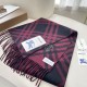 Replica falso Sciarpa in cashmere con motivo check Burberry e orlo con nappe nero/rosso 30 x 168 Imitazioni Replica falso Sciarpa in cashmere con motivo check Burberry e orlo con nappe nero/rosso 30 x 168
