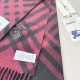 Replica falso Sciarpa in cashmere con motivo check Burberry e orlo con nappe nero/rosso 30 x 168 Imitazioni Replica falso Sciarpa in cashmere con motivo check Burberry e orlo con nappe nero/rosso 30 x 168