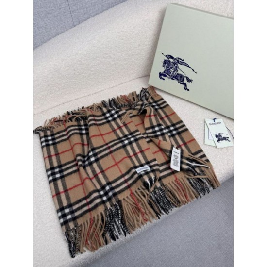 Replica Borsa falso Sciarpa classica cashmere a quadri Burberry marrone 30 x 155 Imitazioni Replica Borsa falso Sciarpa classica cashmere a quadri Burberry marrone 30 x 155