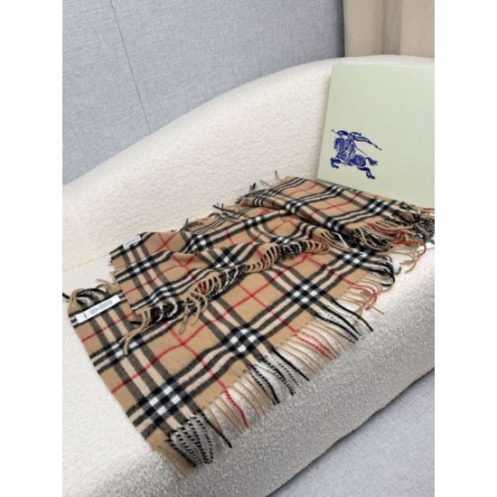 Replica Borsa falso Sciarpa classica cashmere a quadri Burberry marrone 30 x 155 Imitazioni Replica Borsa falso Sciarpa classica cashmere a quadri Burberry marrone 30 x 155