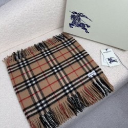 Replica Borsa falso Sciarpa classica cashmere a quadri Burberry marrone 30 x 155 Imitazioni Replica Borsa falso Sciarpa classica cashmere a quadri Burberry marrone 30 x 155