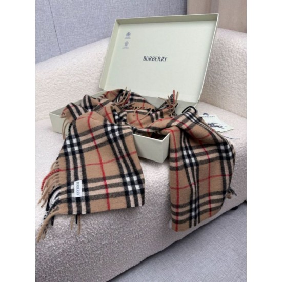 Replica Borsa falso Sciarpa classica cashmere a quadri Burberry marrone 30 x 155 Imitazioni Replica Borsa falso Sciarpa classica cashmere a quadri Burberry marrone 30 x 155