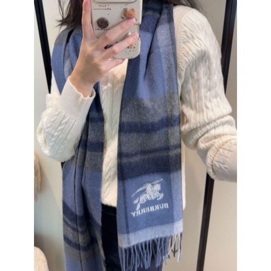 Replica Sciarpa Burberry Check Classical cashmere 30 x 180 Blu Imitazioni Replica Sciarpa Burberry Check Classical cashmere 30 x 180 Blu