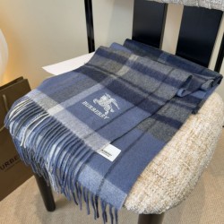 Replica Sciarpa Burberry Check Classical cashmere 30 x 180 Blu Imitazioni Replica Sciarpa Burberry Check Classical cashmere 30 x 180 Blu