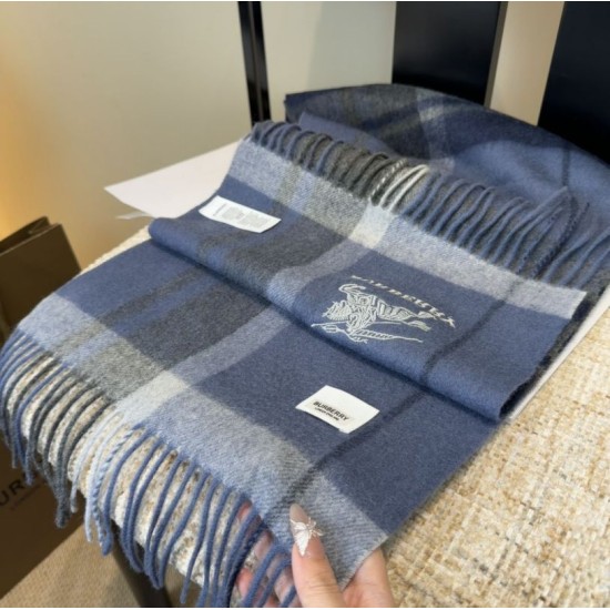 Replica Sciarpa Burberry Check Classical cashmere 30 x 180 Blu Imitazioni Replica Sciarpa Burberry Check Classical cashmere 30 x 180 Blu
