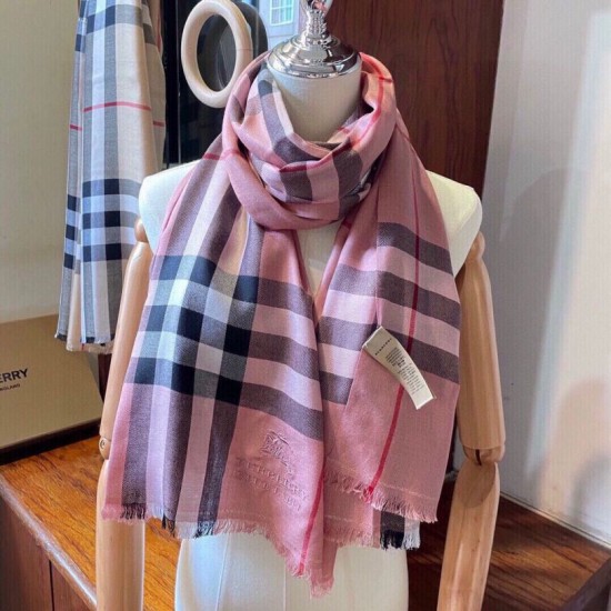 Replica Sciarpa Burberry Check Classical cashmere Rosa 70 x 200 Imitazioni Replica Sciarpa Burberry Check Classical cashmere Rosa 70 x 200