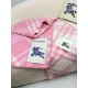 Replica falso Sciarpa/coperta lana con motivo check Burberry etichetta equestre 30 x 180 Rosa Imitazioni Replica falso Sciarpa/coperta lana con motivo check Burberry etichetta equestre 30 x 180 Rosa