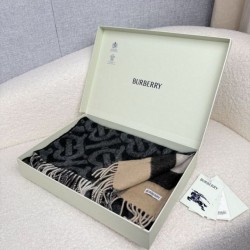 Replica Dettagli perfetti Sciarpa reversibile TB cashmere/lana con motivo a quadri Burberry 30 x 180 Nero/marrone Imitazioni Replica Dettagli perfetti Sciarpa reversibile TB cashmere/lana con motivo a quadri Burberry 30 x 180 Nero/marrone