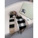 Replica Sciarpa reversibile TB cashmere/lana con motivo a quadri Burberry 30 x 180 Beige/marrone Imitazioni Replica Sciarpa reversibile TB cashmere/lana con motivo a quadri Burberry 30 x 180 Beige/marrone