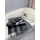 Replica Sciarpa reversibile TB cashmere/lana con motivo a quadri Burberry 30 x 180 Nero