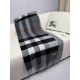 Replica Sciarpa reversibile TB cashmere/lana con motivo a quadri Burberry 30 x 180 Nero