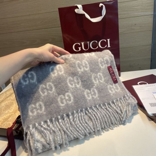 Replica Alta gamma Sciarpa Gucci GG in misto lana alpaca 37 x 200 Grigio Imitazioni Replica Alta gamma Sciarpa Gucci GG in misto lana alpaca 37 x 200 Grigio