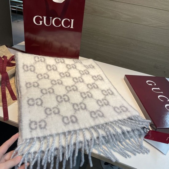 Replica Alta gamma Sciarpa Gucci GG in misto lana alpaca 37 x 200 Grigio Imitazioni Replica Alta gamma Sciarpa Gucci GG in misto lana alpaca 37 x 200 Grigio