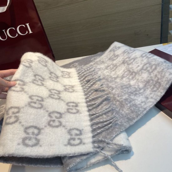 Replica Alta gamma Sciarpa Gucci GG in misto lana alpaca 37 x 200 Grigio Imitazioni Replica Alta gamma Sciarpa Gucci GG in misto lana alpaca 37 x 200 Grigio