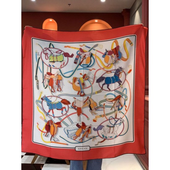 Replica Alta gamma Scialle reversibile Gucci velluto con stampa cavalli 140 Rosso Imitazioni Replica Alta gamma Scialle reversibile Gucci velluto con stampa cavalli 140 Rosso