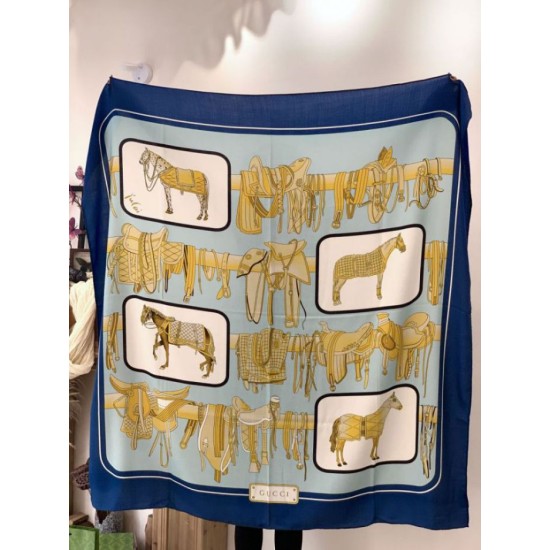 Replica Alta gamma Scialle reversibile Gucci velluto con stampa cavalli 140 Blu Imitazioni Replica Alta gamma Scialle reversibile Gucci velluto con stampa cavalli 140 Blu