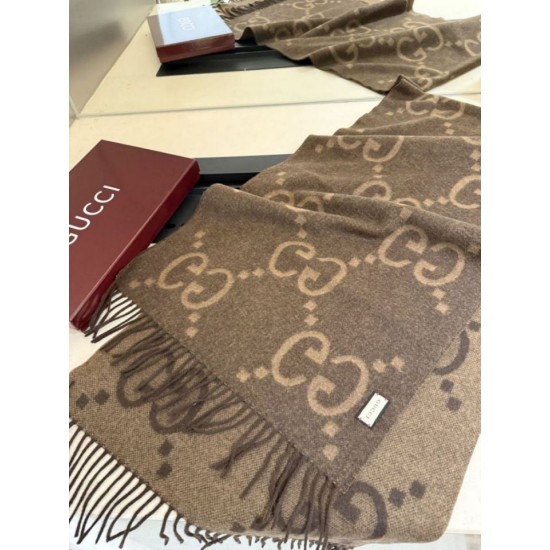 Replica Sciarpa Gucci GG Cashmere Jacquard marrone 35 x 190 Imitazioni Replica Sciarpa Gucci GG Cashmere Jacquard marrone 35 x 190