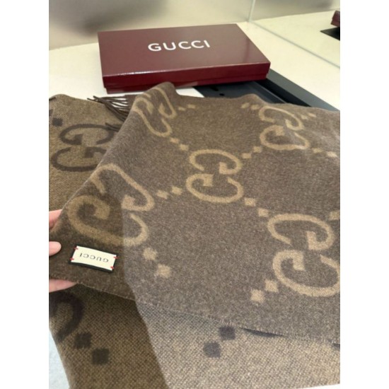 Replica Sciarpa Gucci GG Cashmere Jacquard marrone 35 x 190 Imitazioni Replica Sciarpa Gucci GG Cashmere Jacquard marrone 35 x 190