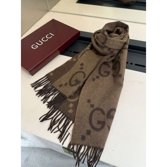 Replica Sciarpa Gucci GG Cashmere Jacquard marrone 35 x 190 Imitazioni Replica Sciarpa Gucci GG Cashmere Jacquard marrone 35 x 190