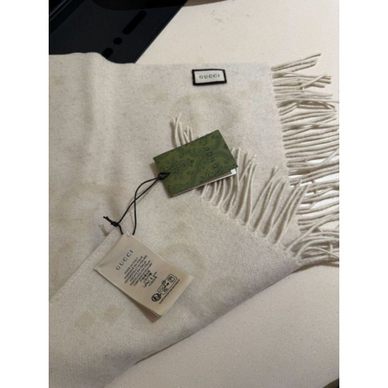 Replica Sciarpa Gucci GG Cashmere Jacquard Beige 35 x 190 Imitazioni Replica Sciarpa Gucci GG Cashmere Jacquard Beige 35 x 190