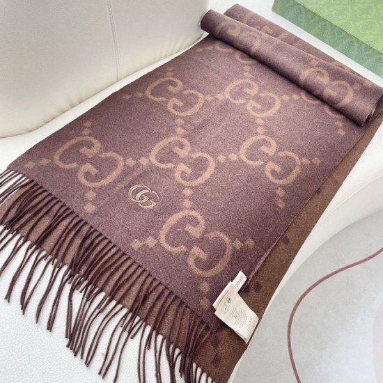 Replica Sciarpa reversibile Gucci GG cashmere marrone 50 x 190 Imitazioni Replica Sciarpa reversibile Gucci GG cashmere marrone 50 x 190