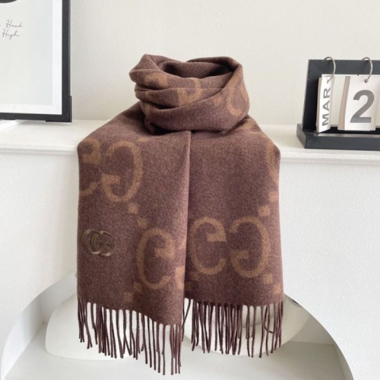 Replica Sciarpa reversibile Gucci GG cashmere marrone 50 x 190 Imitazioni Replica Sciarpa reversibile Gucci GG cashmere marrone 50 x 190