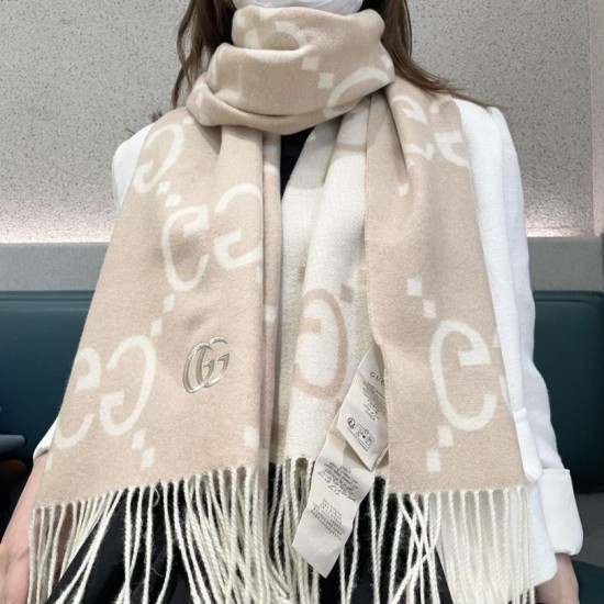 Replica Dettagli perfetti Sciarpa reversibile Gucci GG cashmere Rosa 50 x 190 Imitazioni Replica Dettagli perfetti Sciarpa reversibile Gucci GG cashmere Rosa 50 x 190
