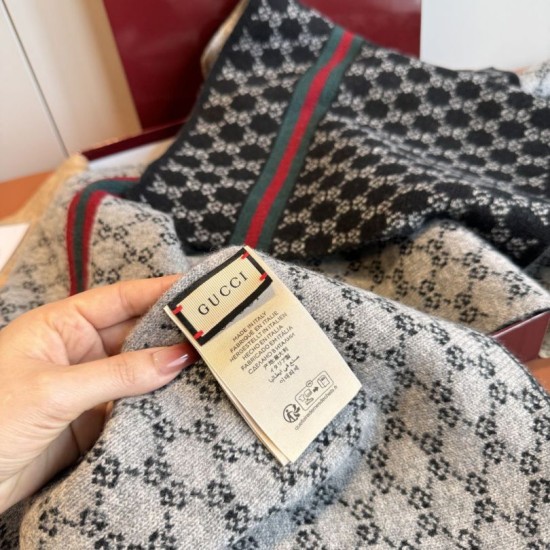 Replica Alta gamma falso Sciarpa reversibile cashmere a righe Gucci GG Web 30 x 180 Nero/marrone Imitazioni Replica Alta gamma falso Sciarpa reversibile cashmere a righe Gucci GG Web 30 x 180 Nero/marrone