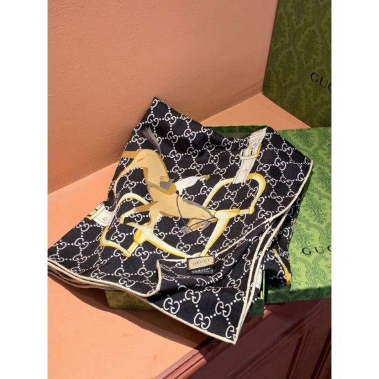 Replica Pari falso Scialle reversibile seta e lana Gucci con motivo a sella da equitazione 140 Imitazioni Replica Pari falso Scialle reversibile seta e lana Gucci con motivo a sella da equitazione 140