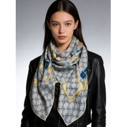 Scialle reversibile Gucci seta e cashmere Modello di equitazione 140 01 Scialle reversibile Gucci seta e cashmere Modello di equitazione 140 01