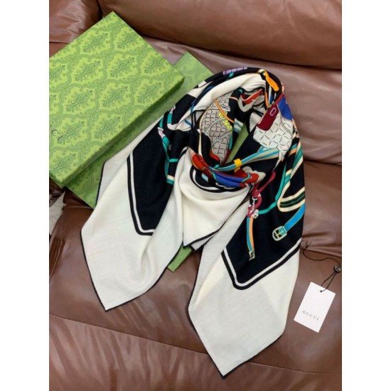 Replica Pari Scialle reversibile Gucci seta e cashmere Modello di equitazione 140 02 Imitazioni Replica Pari Scialle reversibile Gucci seta e cashmere Modello di equitazione 140 02