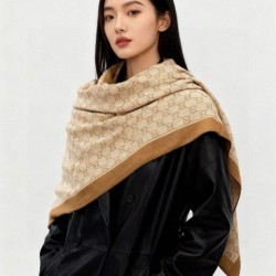 Replica Scialle reversibile Gucci in seta e cashmere con motivo GG 135 Nero