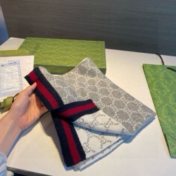 Replica Pari Sciarpa Gucci reversibile lana jacquard con motivo GG  30 x 180 01