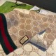 Replica Sciarpa Gucci reversibile lana jacquard con motivo GG 30 x 180 02 Imitazioni Replica Sciarpa Gucci reversibile lana jacquard con motivo GG 30 x 180 02
