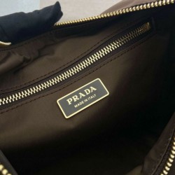 Replica Bora Pari a spalla Prada Explore grande Re-Nylon 1BC264 Terra di Siena Imitazioni Replica Bora Pari a spalla Prada Explore grande Re-Nylon 1BC264 Terra di Siena