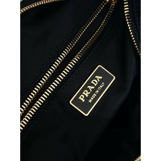 Replica Perfetta a spalla Prada Explore grande Re-Nylon 1BC264 Nero Imitazioni Replica Perfetta a spalla Prada Explore grande Re-Nylon 1BC264 Nero
