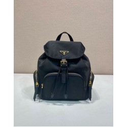 Zaino Prada medio Re-Nylon con marsupio 1BZ811 Nero