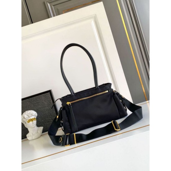 Replica Borsa tote media Prada Explore nappa 1BG596 Nero Imitazioni Replica Borsa tote media Prada Explore nappa 1BG596 Nero