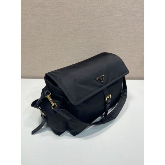 Replica Borsa a spalla grande Prada Explore con patta in nappa 1BD391 Nero Imitazioni Replica Borsa a spalla grande Prada Explore con patta in nappa 1BD391 Nero