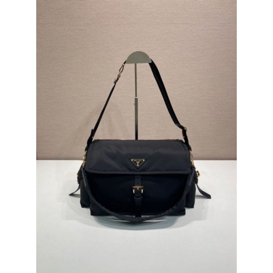 Replica Borsa a spalla grande Prada Explore con patta in nappa 1BD391 Nero Imitazioni Replica Borsa a spalla grande Prada Explore con patta in nappa 1BD391 Nero