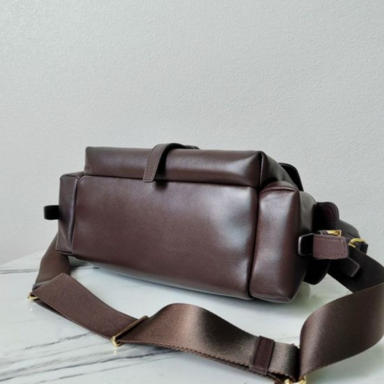 Replica Borse Alta Qualità a spalla media Prada Explore con patta 1BD394 Borgogna Imitazioni Replica Borse Alta Qualità a spalla media Prada Explore con patta 1BD394 Borgogna