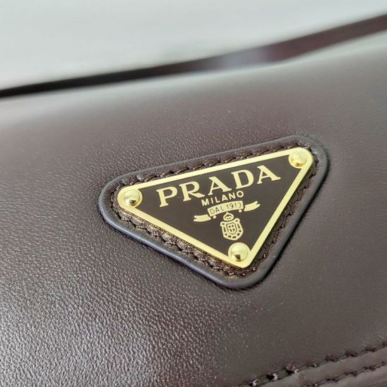 Replica Borse Alta Qualità a spalla media Prada Explore con patta 1BD394 Borgogna Imitazioni Replica Borse Alta Qualità a spalla media Prada Explore con patta 1BD394 Borgogna