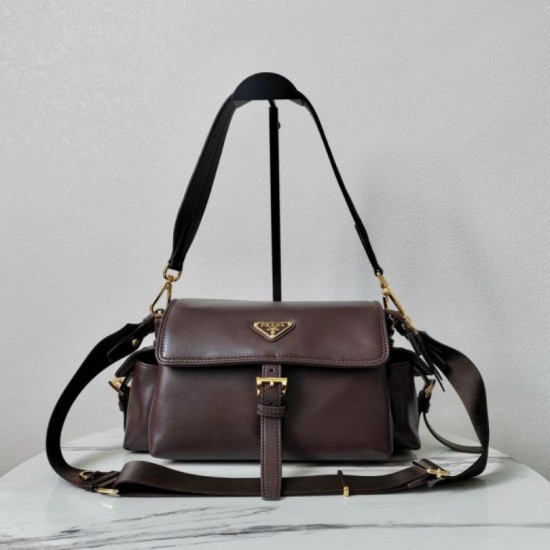 Replica Borse Alta Qualità a spalla media Prada Explore con patta 1BD394 Borgogna Imitazioni Replica Borse Alta Qualità a spalla media Prada Explore con patta 1BD394 Borgogna